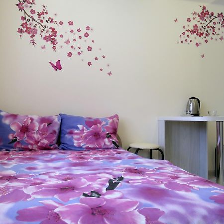 Korolenko Apartment Kharkiv Eksteriør bilde